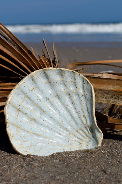 Speckled Ceramic Scallop Tray