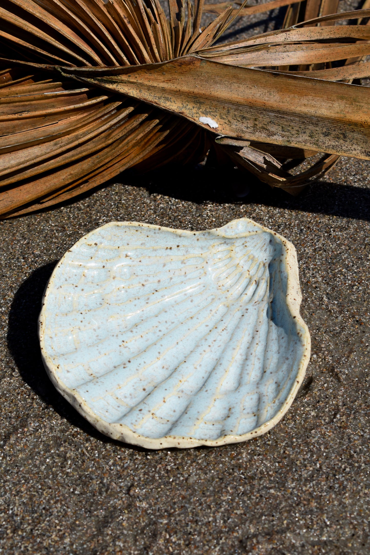 Speckled Ceramic Scallop Tray